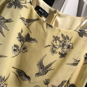 Bcx size small date night bird dress! 💕